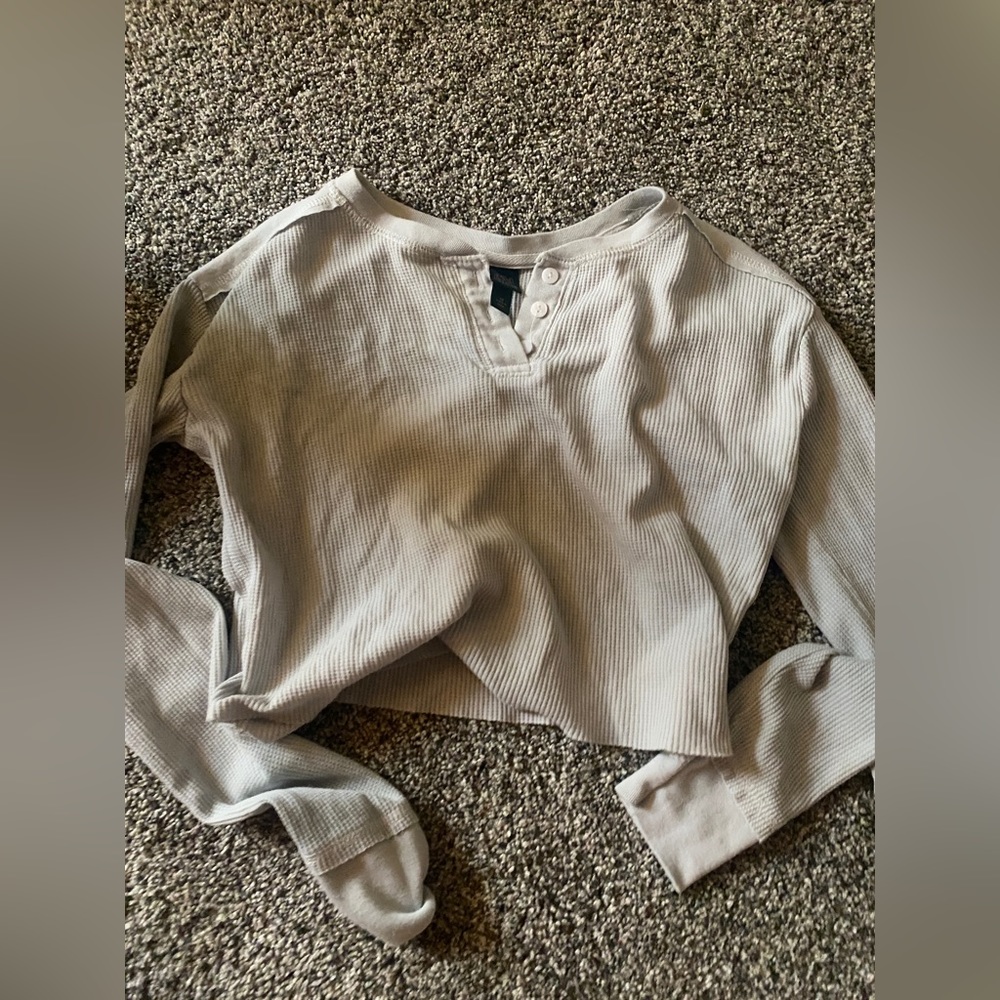 cropped long sleeve